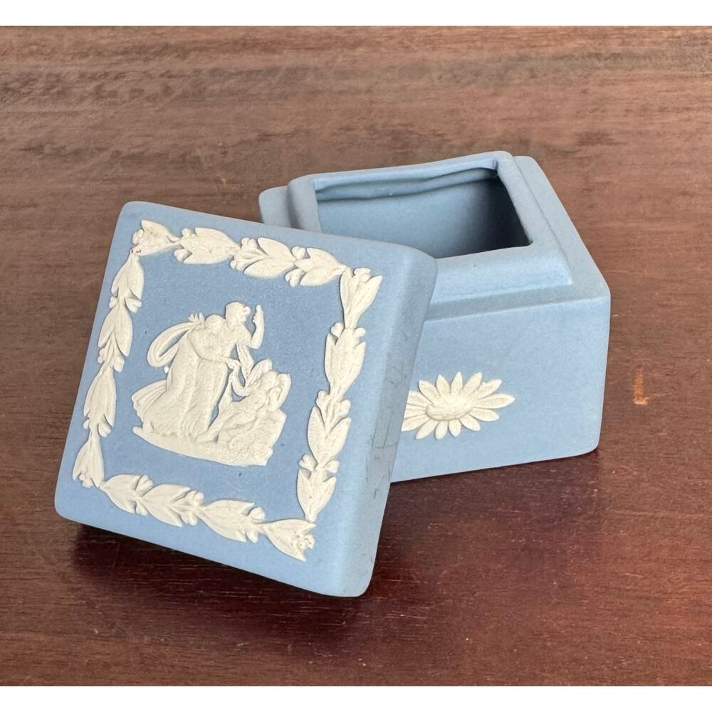 Wedgwood Blue Jasper Trinket Box 1970s Jewelry Holder